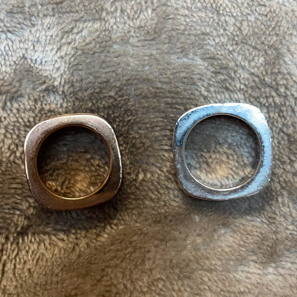 Rings - Picture 3 of 4